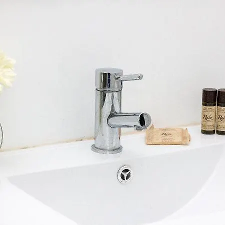 By Petit * Φουνκάλ