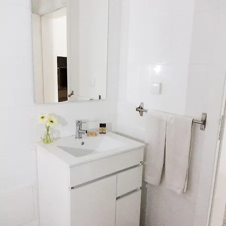 By Petit Funchal (Madeira)